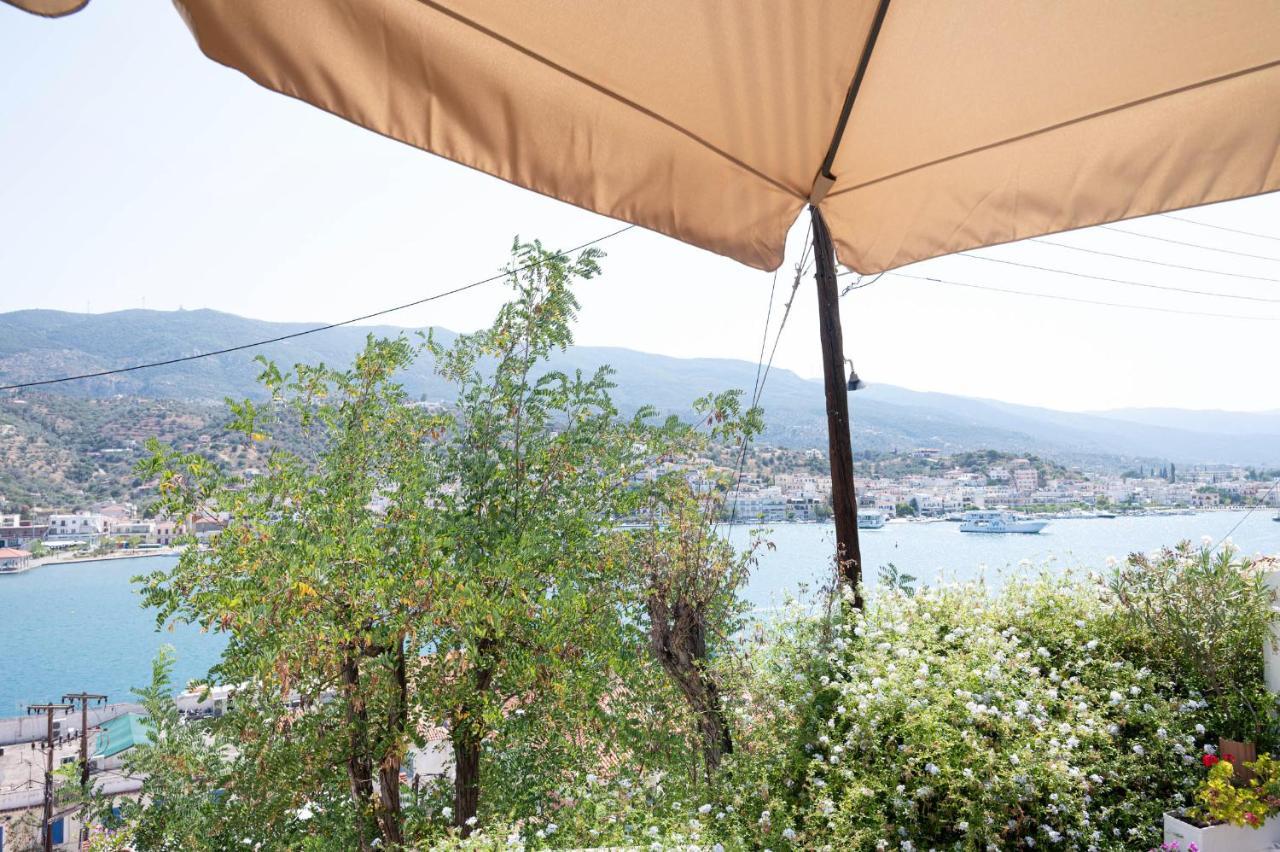Traditional House Under The Clock Tower With Sweet View Poros Town Extérieur photo